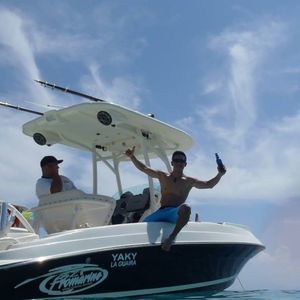 Meet your Posher, Raymond